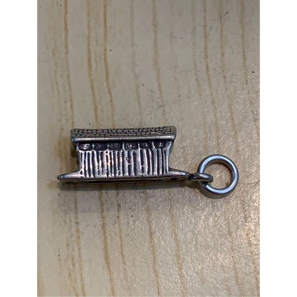 .925 Covered Bridge Sterling Silver Jewelry Charm - Picture 1 of 4
